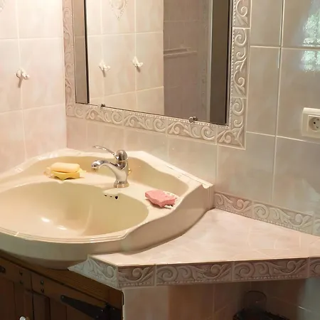 Holiday home Mas Avec Piscine Et Soin Offert